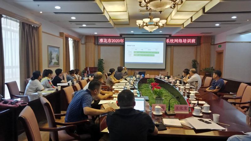 成人教育的收费标准存在较大差异，主要体现在以下几个方面：