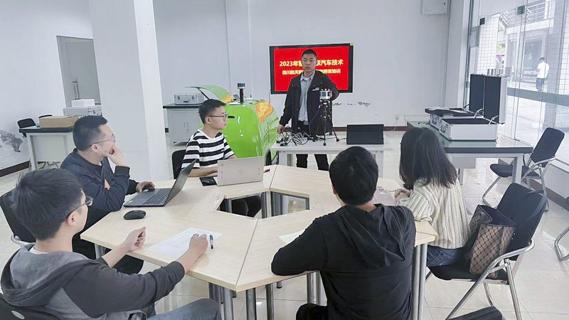 自考本科助学班和培训机构区别
