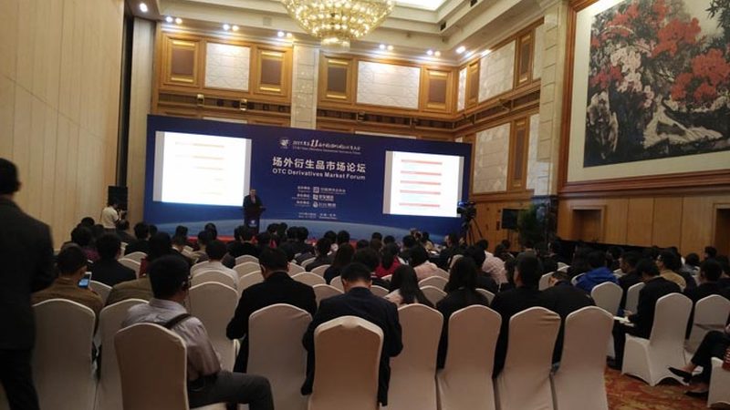 小标题：瑜伽教练培训，行业背景解读
