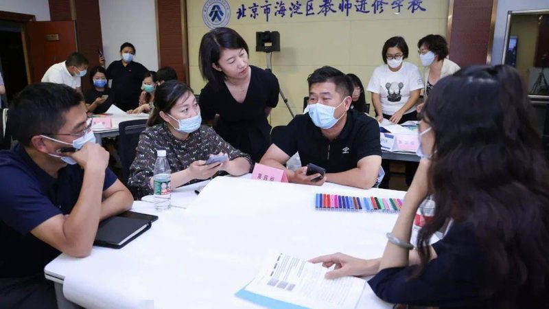 保育员培训教材如何选？揭秘教材背后的关键要素**