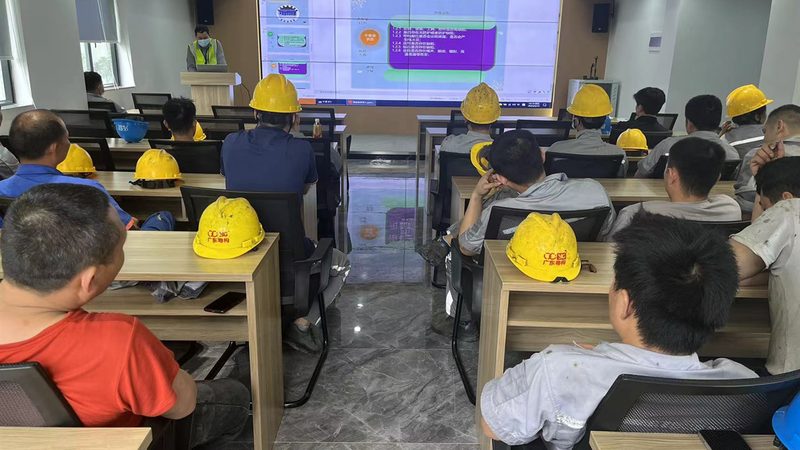 成都焊工培训学校选校指南：四大关键要素解析